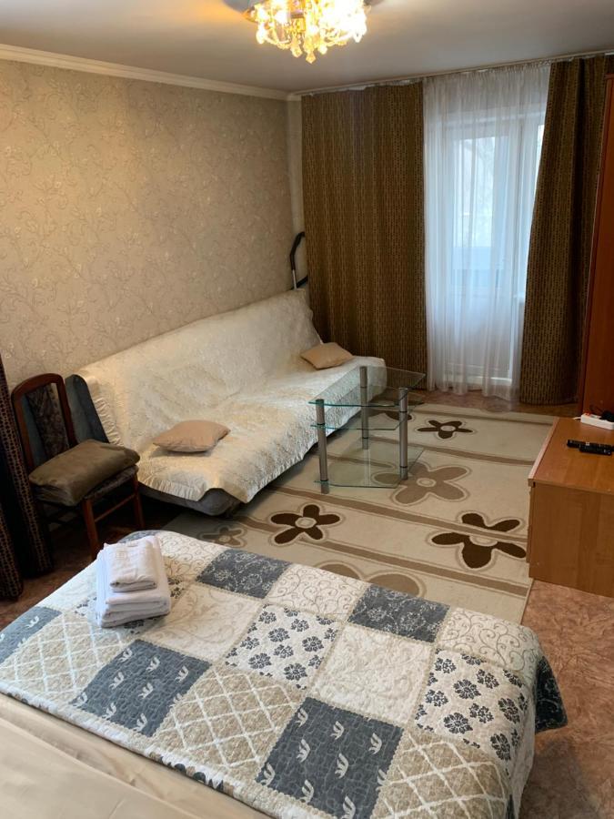 Уютная Квартира В Центре По Ул Гоголя Karagandy Eksteriør billede